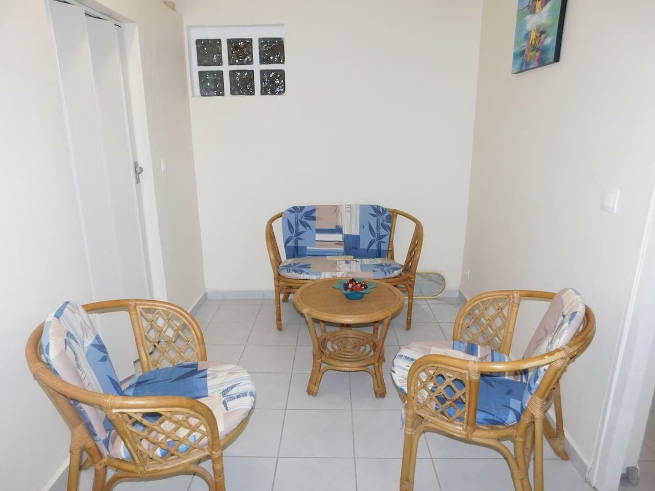 Charmant Petit T2 Dans Maison Vieux-Bourg Экстерьер фото